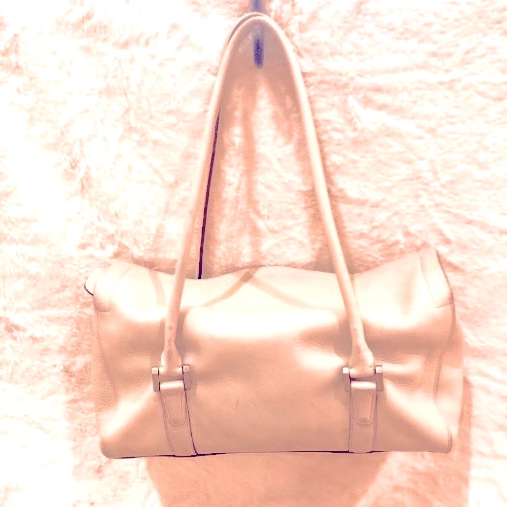 ✨S O L D✨ Ellen Tracy leather handbag